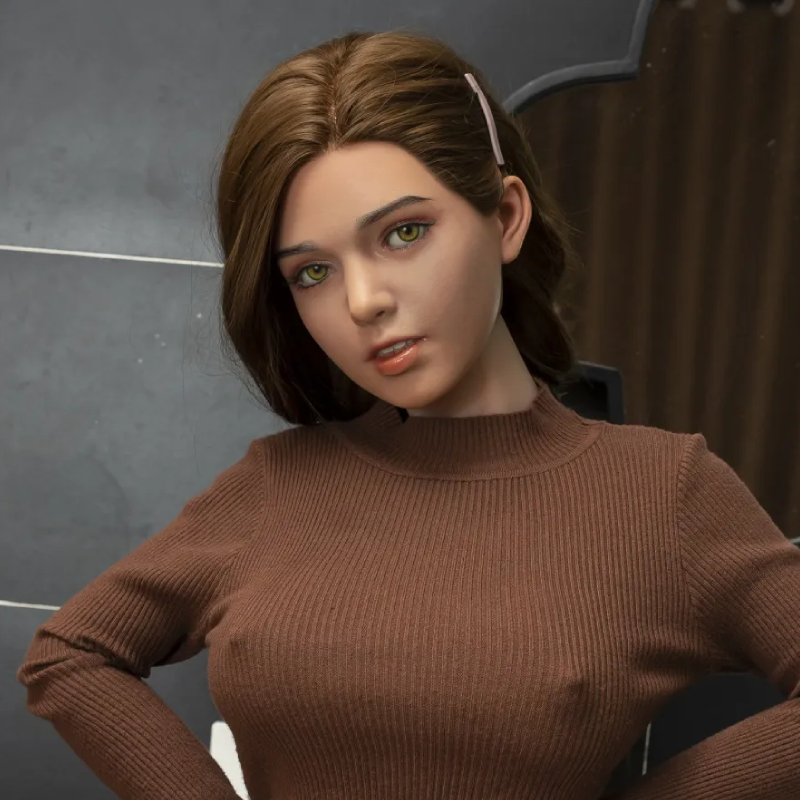 Sexpop met bruin haar